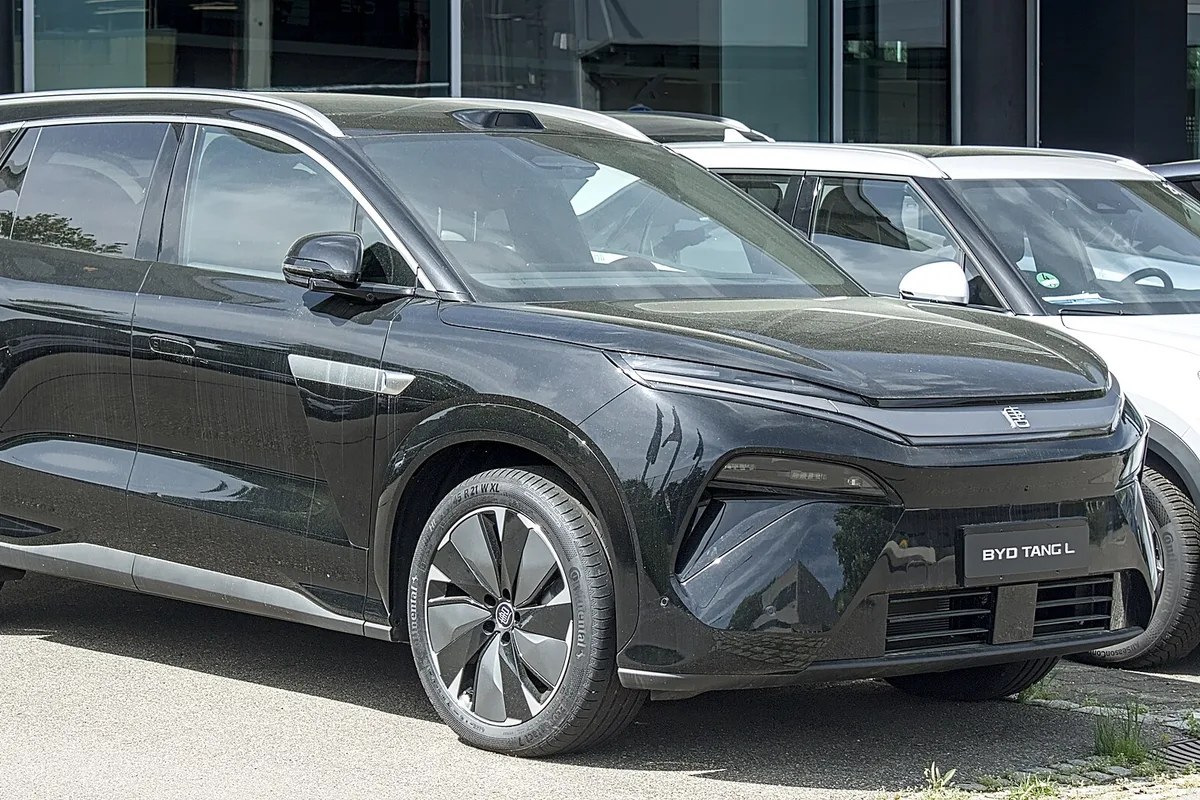 BYD Atto 8 Premium