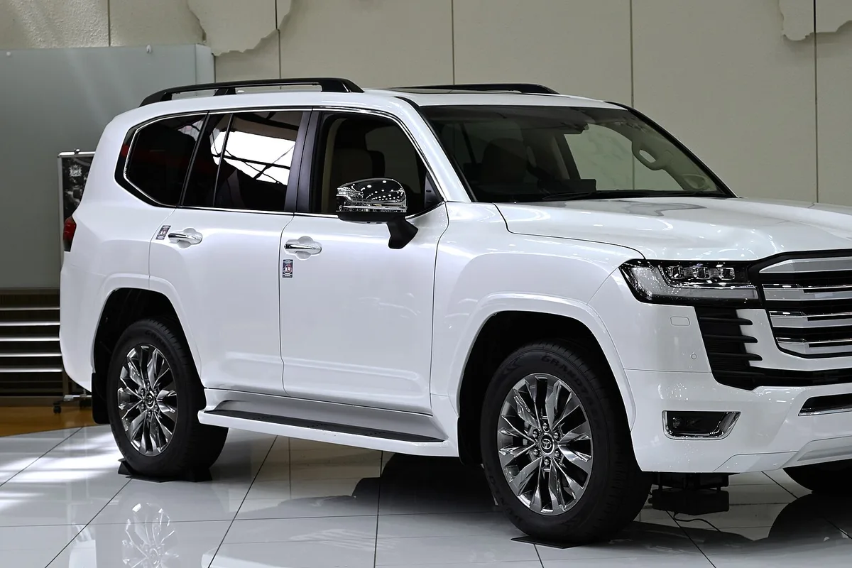 Toyota Land Cruiser 300 3.5T V6 HEV GR-S